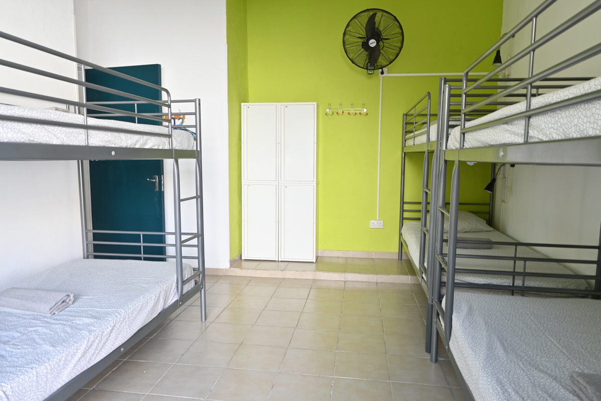 lemongrass hostel